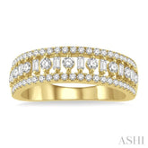 3/4 ctw Baguette and Round Cut Diamond Fashion Band in 14K Yellow Gold